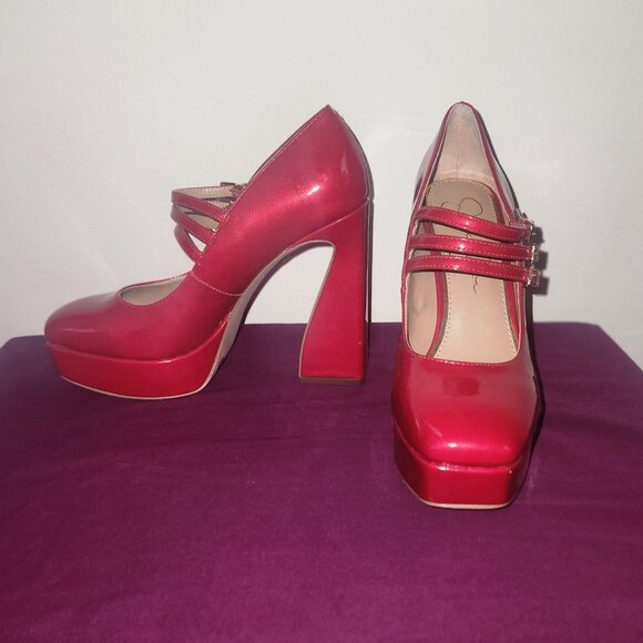 This is a Jessica Simpson Darena patent Mary Jane platform pump in richest Red - Picture 4 of 8